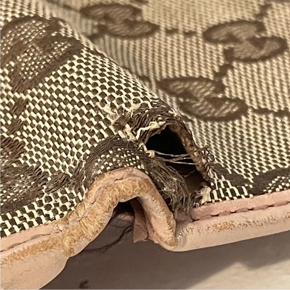 Unique GUCCI GG Bi-Fold Wallet Pink Leather & Tan Canvas w/Box GLOBE ZIPPER PULL - Picture 15 of 16